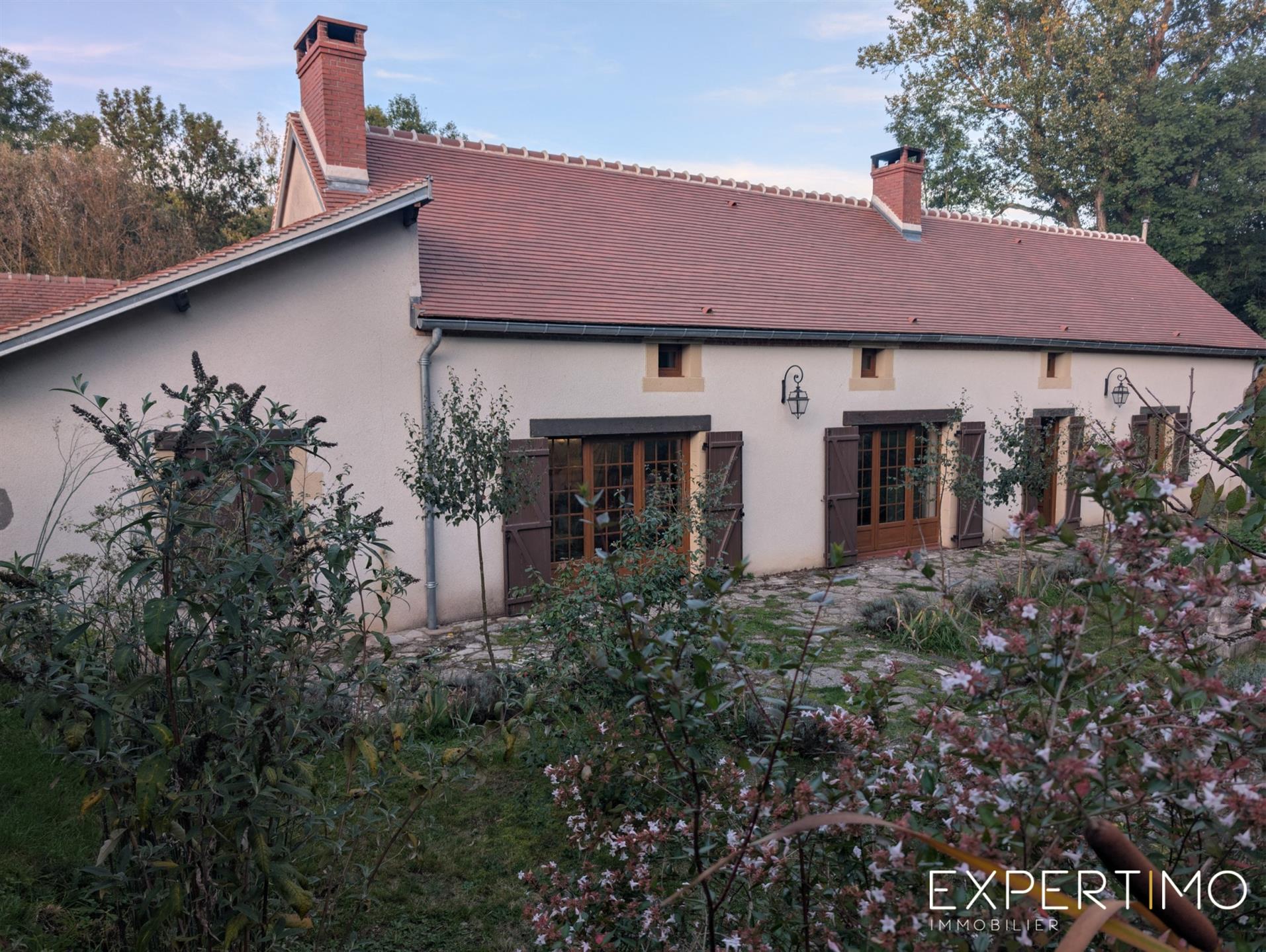 Maison à vendre, 338m², Commentry
