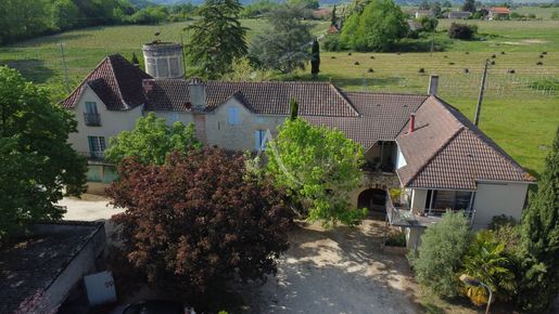 Maison 17 pièces 400 m² · à Prayssac · 400 m² · 499 000 €