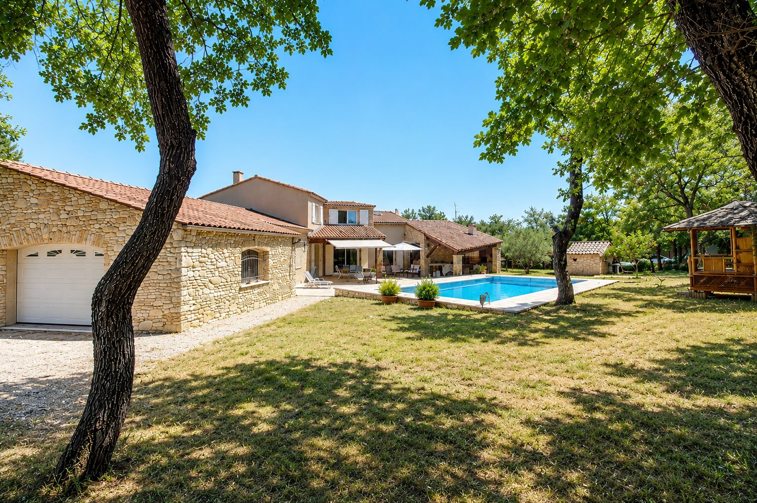 Maison à vendre, 219m², La Roque-sur-Pernes