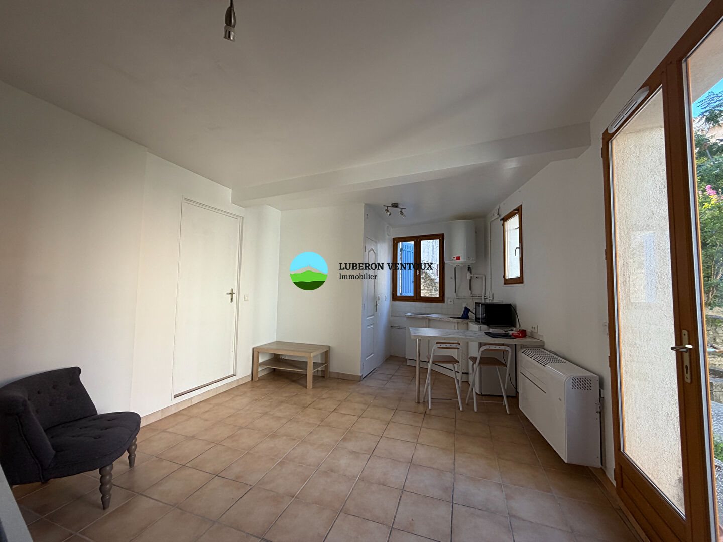 Appartement à louer, 23m², Caromb