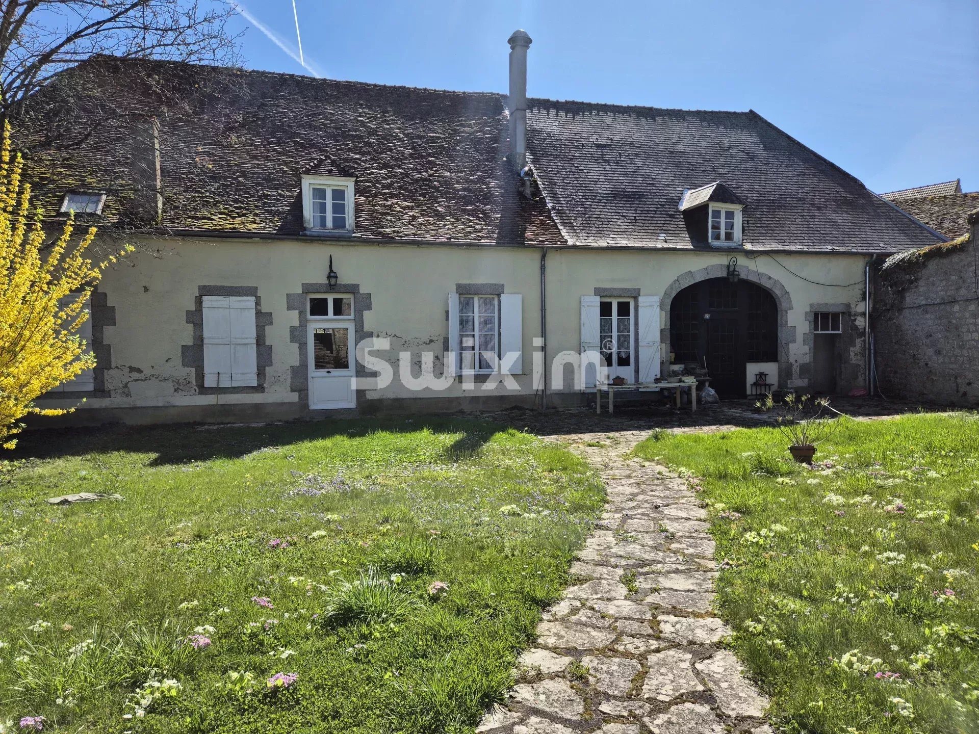 Maison à vendre, 336m², Lormes
