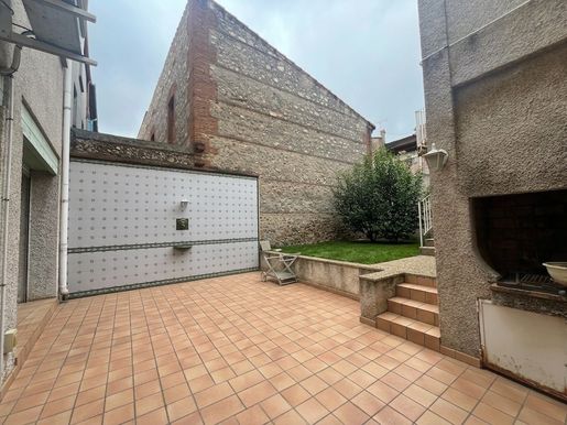 Maison 8 pièces 217 m² · à Cabestany · 217 m² · 332 800 €