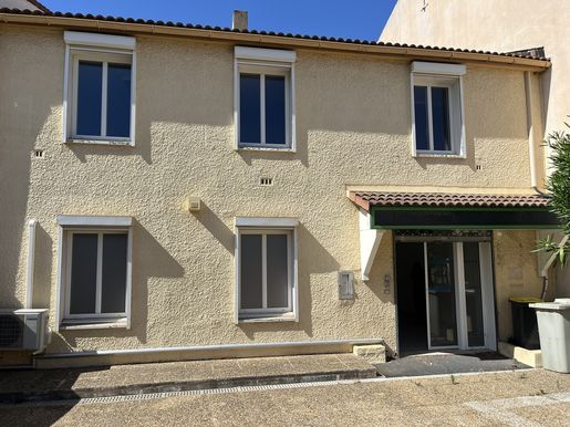 Maison 8 pièces 185 m² · à Cabestany · 185 m² · 230 000 €