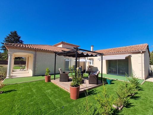 Maison 4 pièces 187 m² · à Lamonzie-Saint-Martin · 187 m² · 363 500 €