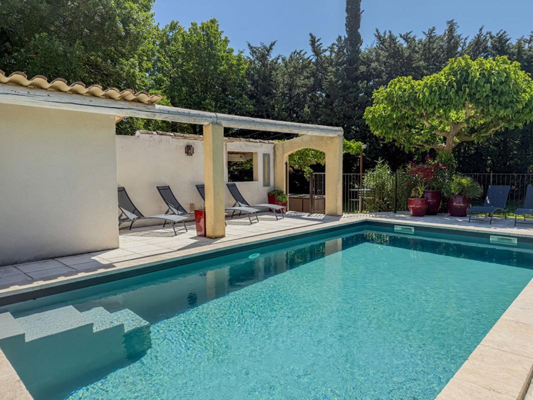 Maison à vendre, 190m², Althen-des-Paluds