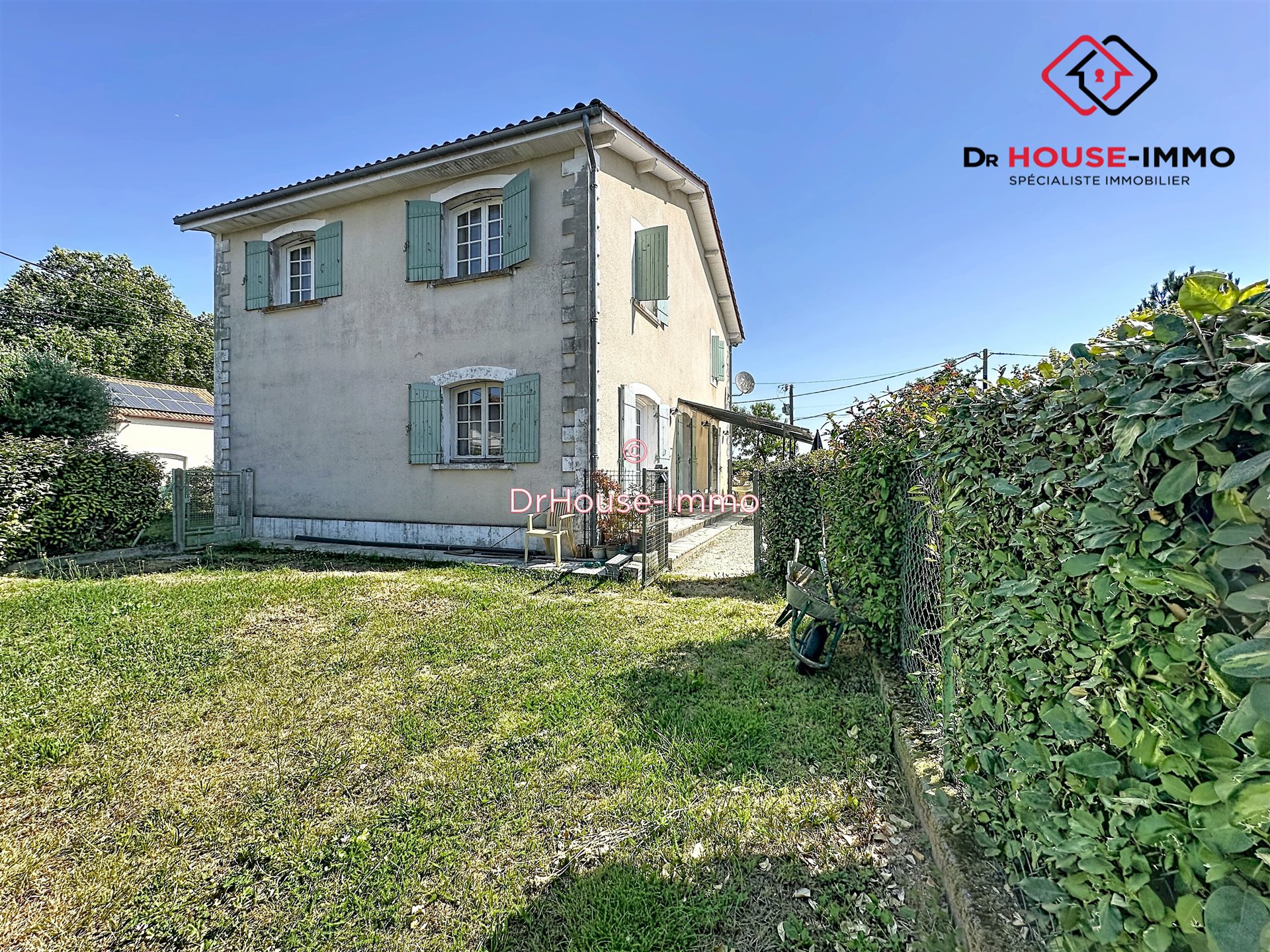Maison à vendre, 198m², Aubeterre-sur-Dronne