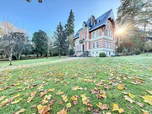 Maison 16 pièces 450 m² · à Marsac-sur-l'Isle · 450 m² · 875 500 €