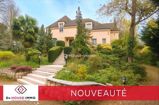 Maison 12 pièces 365 m² · à Louveciennes · 365 m² · 1 767 000 €