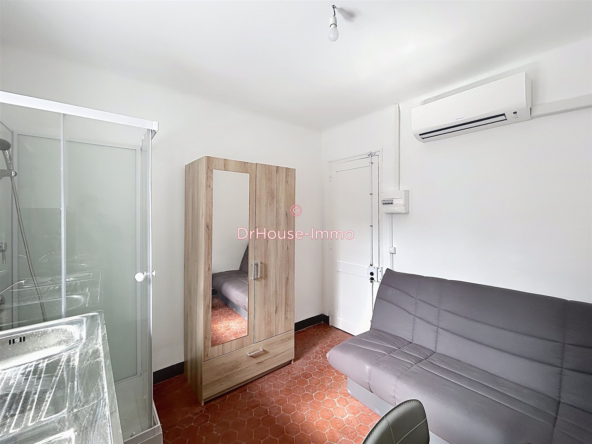 Appartement à louer, 10m², Marseille 8ème