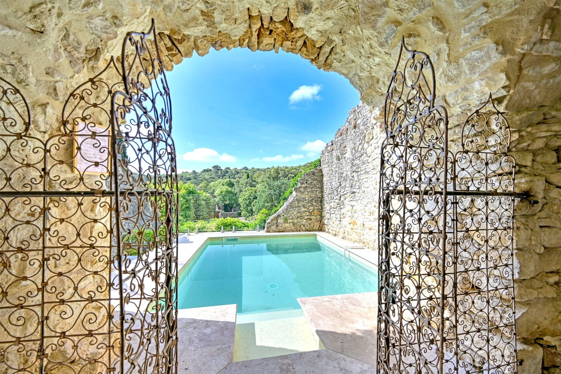 Maison à vendre, 300m², La Roque-sur-Cèze