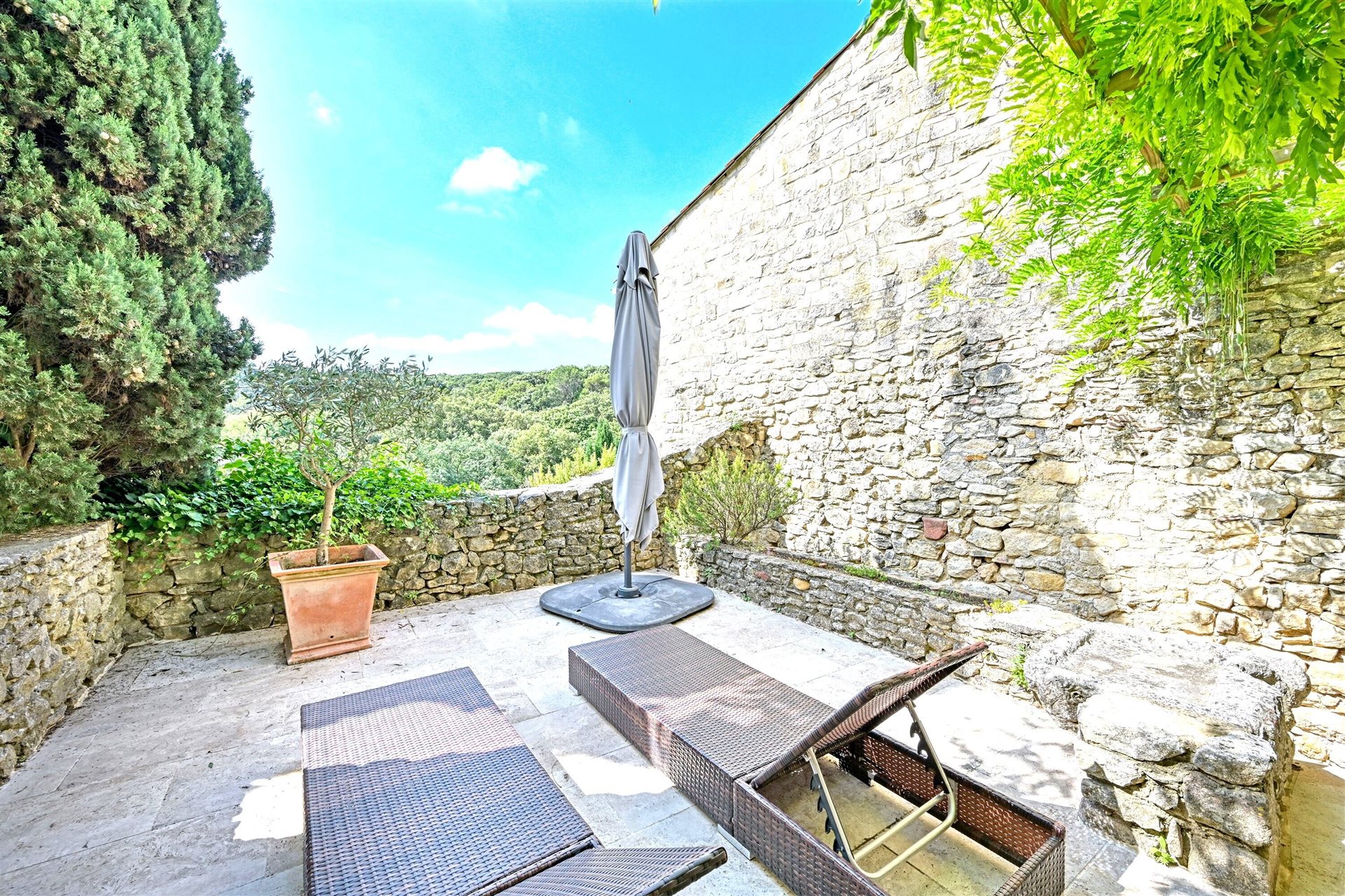 Maison à vendre, 300m², La Roque-sur-Cèze