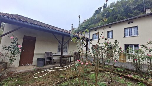 Maison 4 pièces 97 m² · à Saint-Front-la-Rivière · 97 m² · 68 000 €