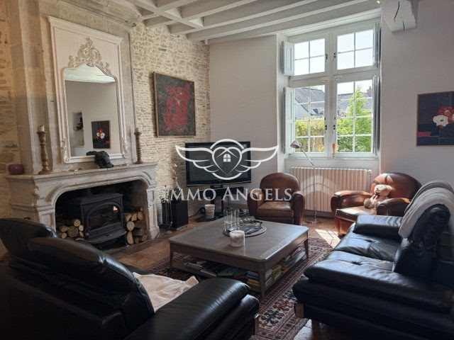 Maison à vendre, 209m², Huillé-Lézigné