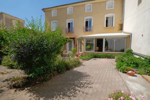 Maison 6 pièces 180 m² · à Saint-André-de-Sangonis · 180 m² · 345 000 €