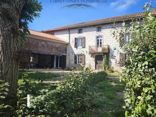 Maison 14 pièces 410 m² · à Villeneuve-de-Rivière · 410 m² · 347 000 €