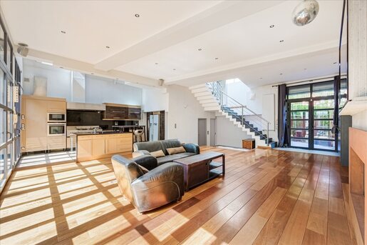Maison 6 pièces 223 m² · à Les Lilas · 223 m² · 1 399 000 €