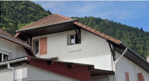 Local commercial 1 pièce 27 m² · à Vougy · 27 m² · 93 000 €