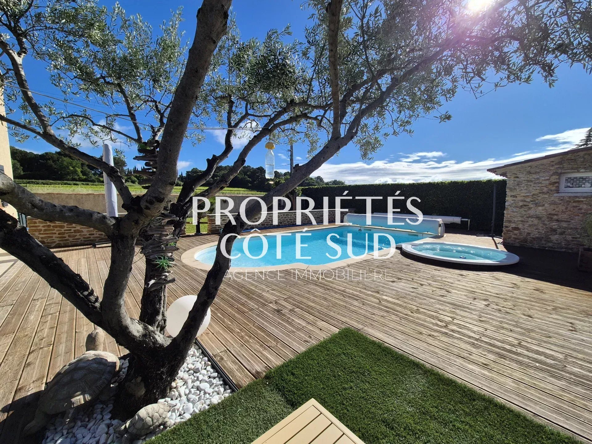 Maison à vendre, 130m², Laudun-l'Ardoise