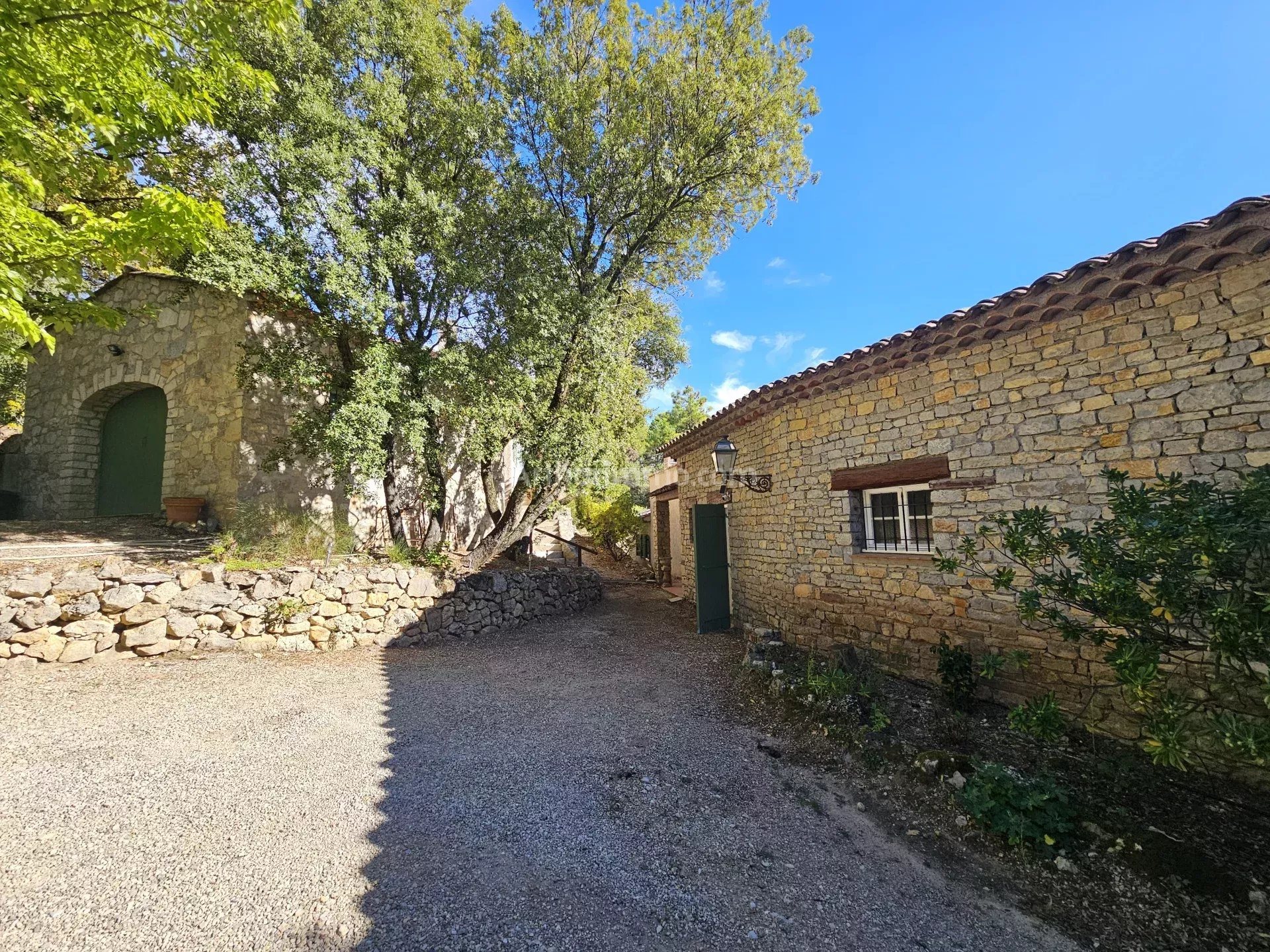 Maison à vendre, 261m², Tourtour