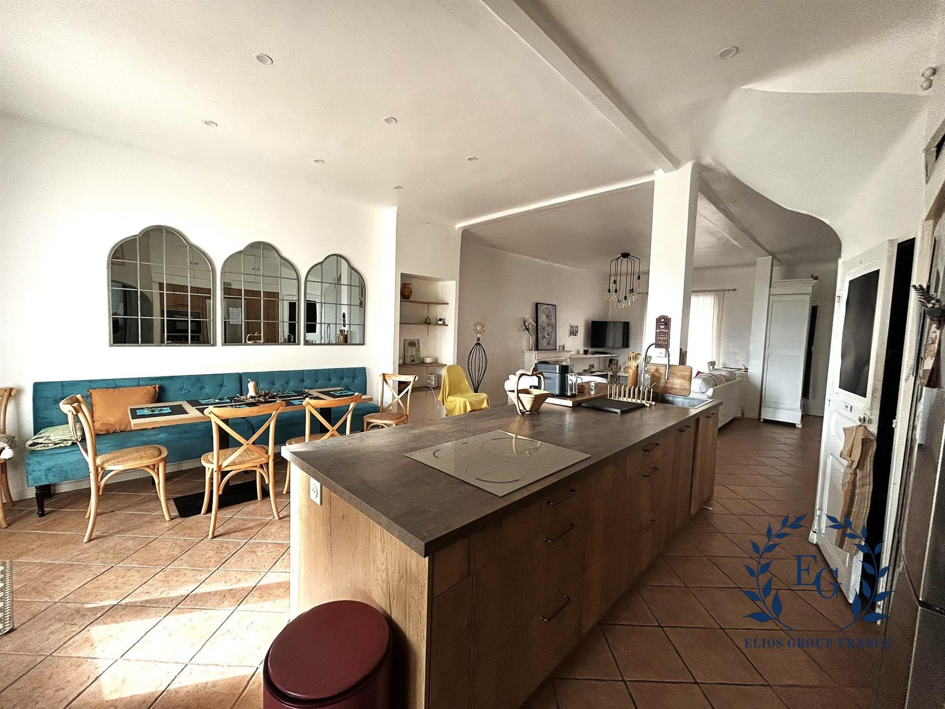 Maison à vendre, 174m², Pourrières