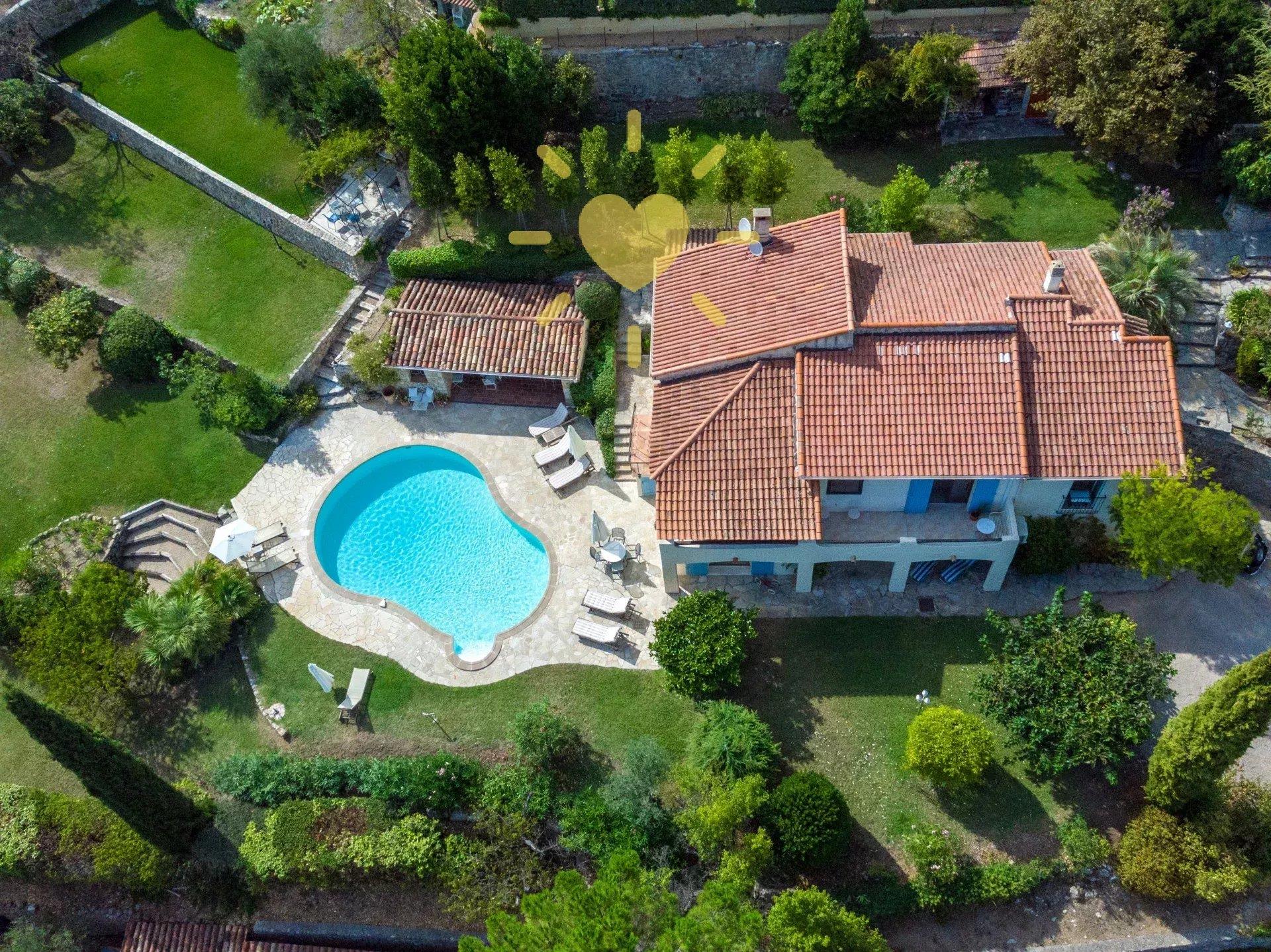 Maison à vendre, 192m², Bargemon
