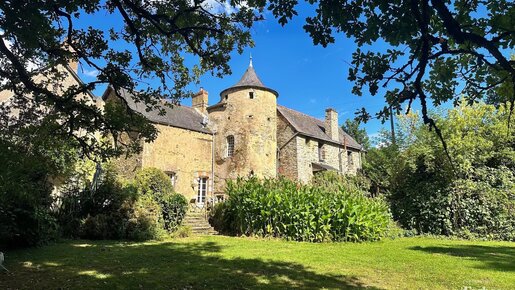 Maison 15 pièces 500 m² · à Redon · 500 m² · 749 000 €