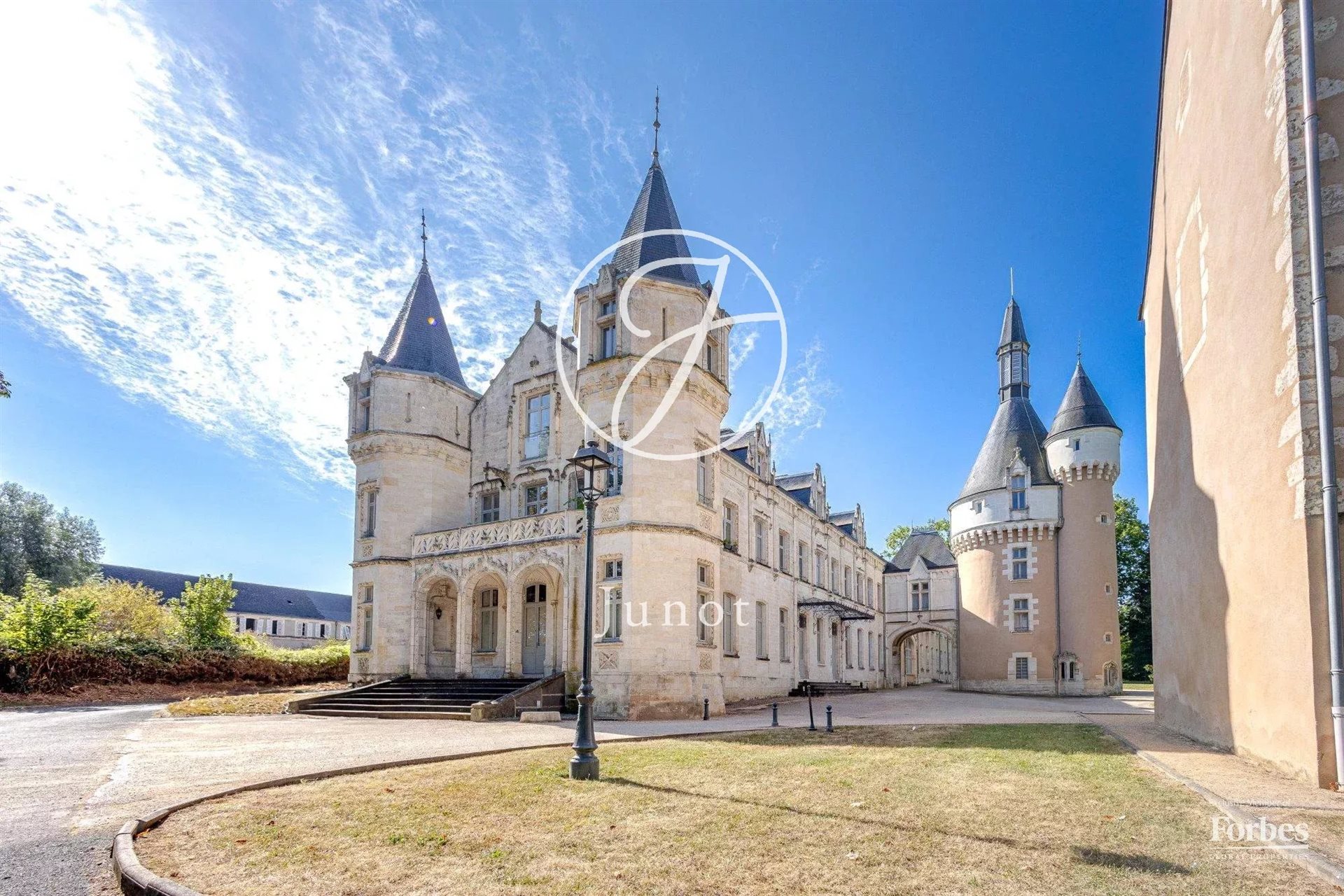 Appartement à vendre, 154m², Châteauroux