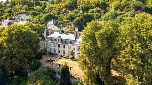 Maison 20 pièces 800 m² · à Trôo · 800 m² · 3 150 000 €