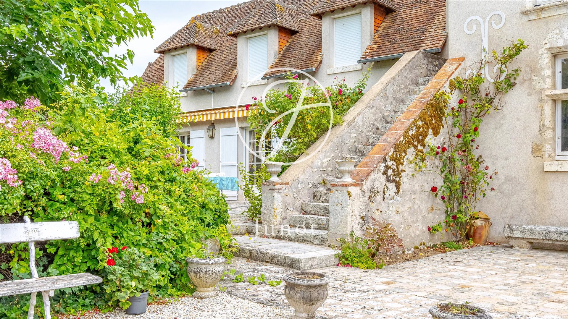 Maison à vendre, 340m², Saint-Denis-sur-Loire
