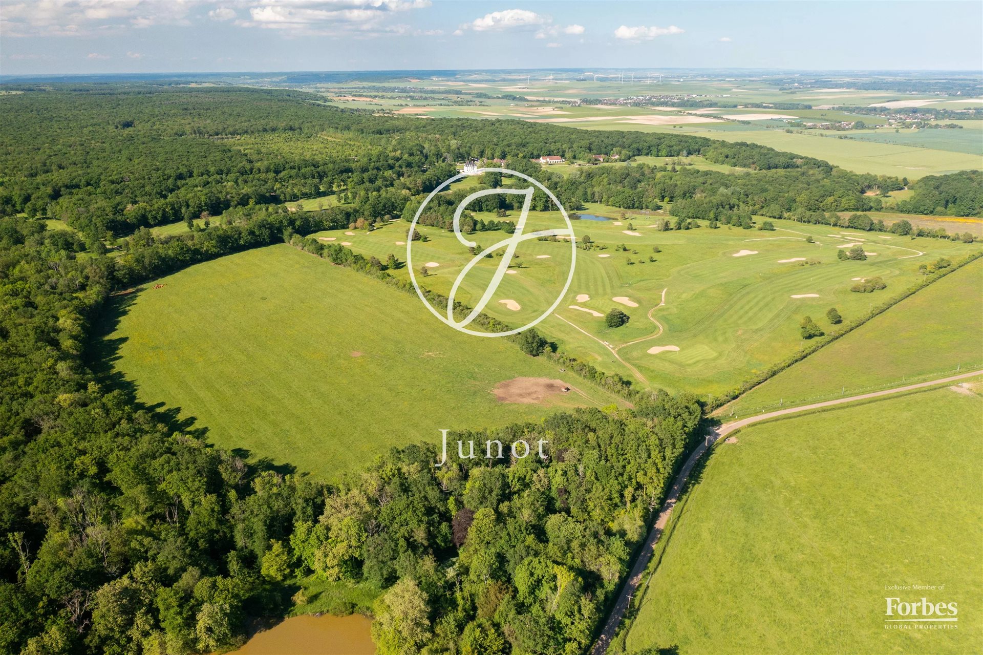 Maison à vendre, 593m², Toucy