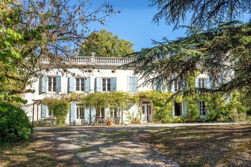 Maison 11 pièces 400 m² · à Sémalens · 400 m² · 750 000 €