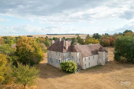 Maison 10 pièces 484 m² · à Gravon · 484 m² · 990 000 €