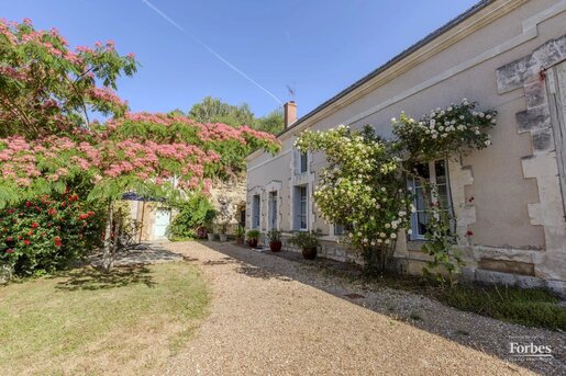 Maison 10 pièces 252 m² · à Villiers-sur-Loir · 252 m² · 550 000 €