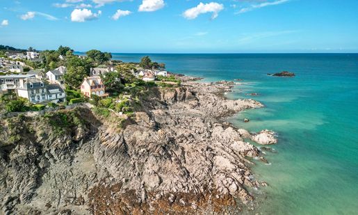 Maison 10 pièces 204 m² · à Saint-Quay-Portrieux · 204 m² · 1 390 000 €