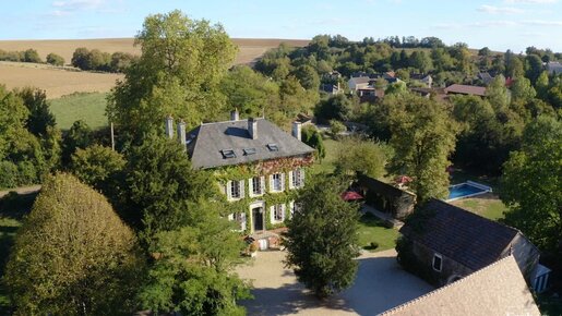 Maison 22 pièces 500 m² · à Courson-les-Carrières · 500 m² · 1 390 000 €