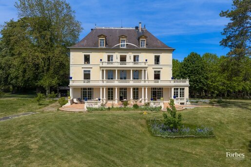 Maison 22 pièces 621 m² · à Sens · 621 m² · 1 523 000 €