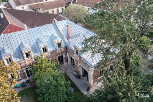 Maison 6 pièces 240 m² · à Sucy-en-Brie · 240 m² · 1 260 000 €