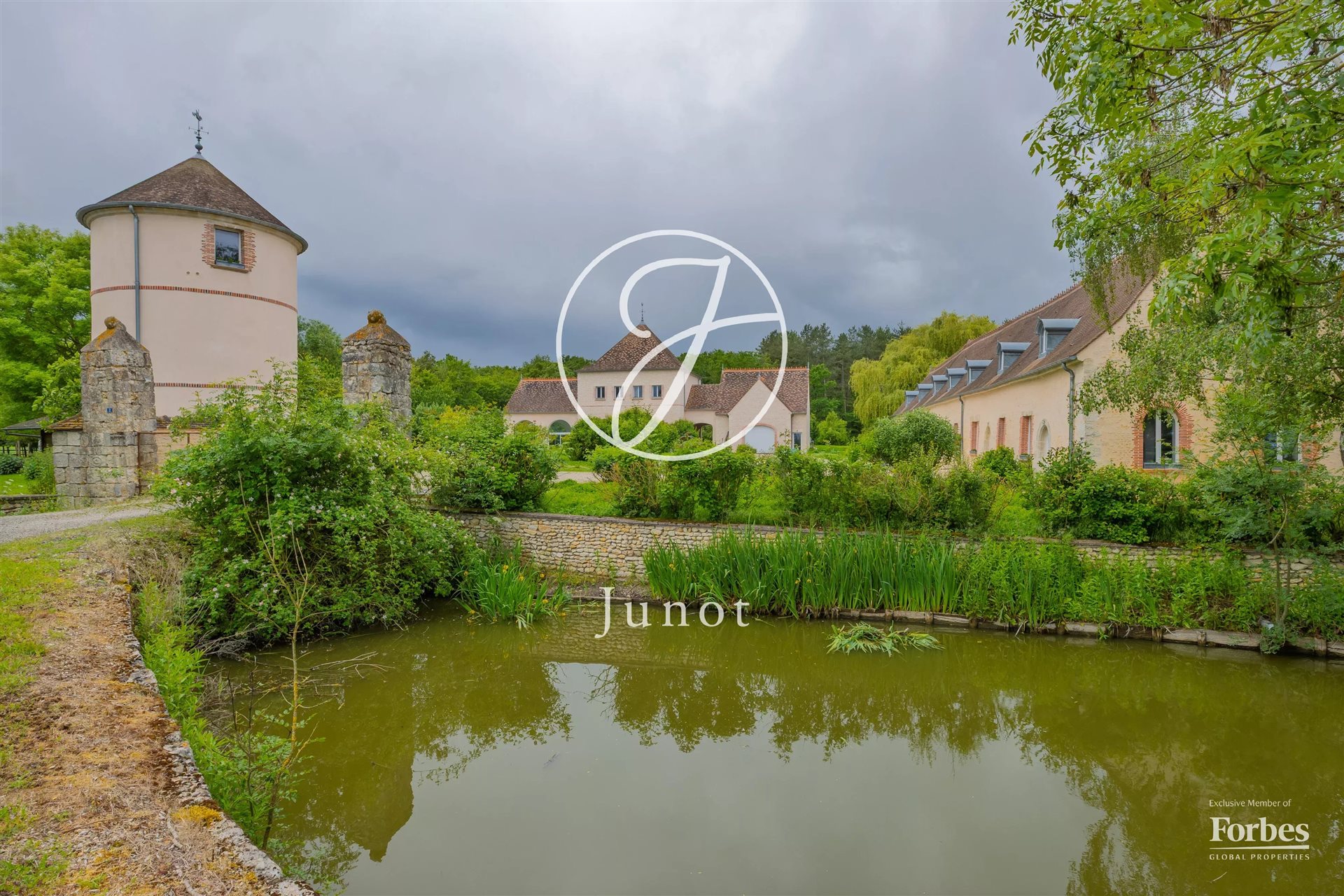 Maison à vendre, 350m², Beaune-la-Rolande