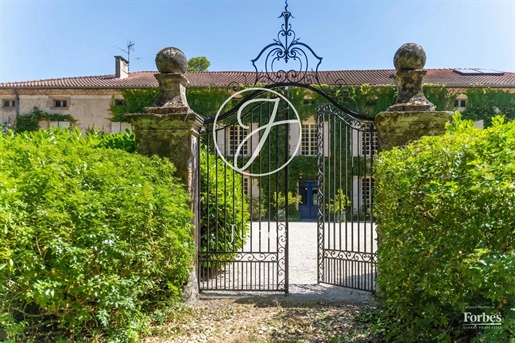 Castres 540m²