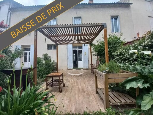 Maison 7 pièces 233 m² · à Sainte-Foy-la-Grande · 233 m² · 195 000 €