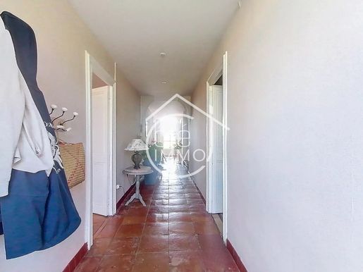 Maison 7 pièces 295 m² · à Pessac-sur-Dordogne · 295 m² · 295 000 €