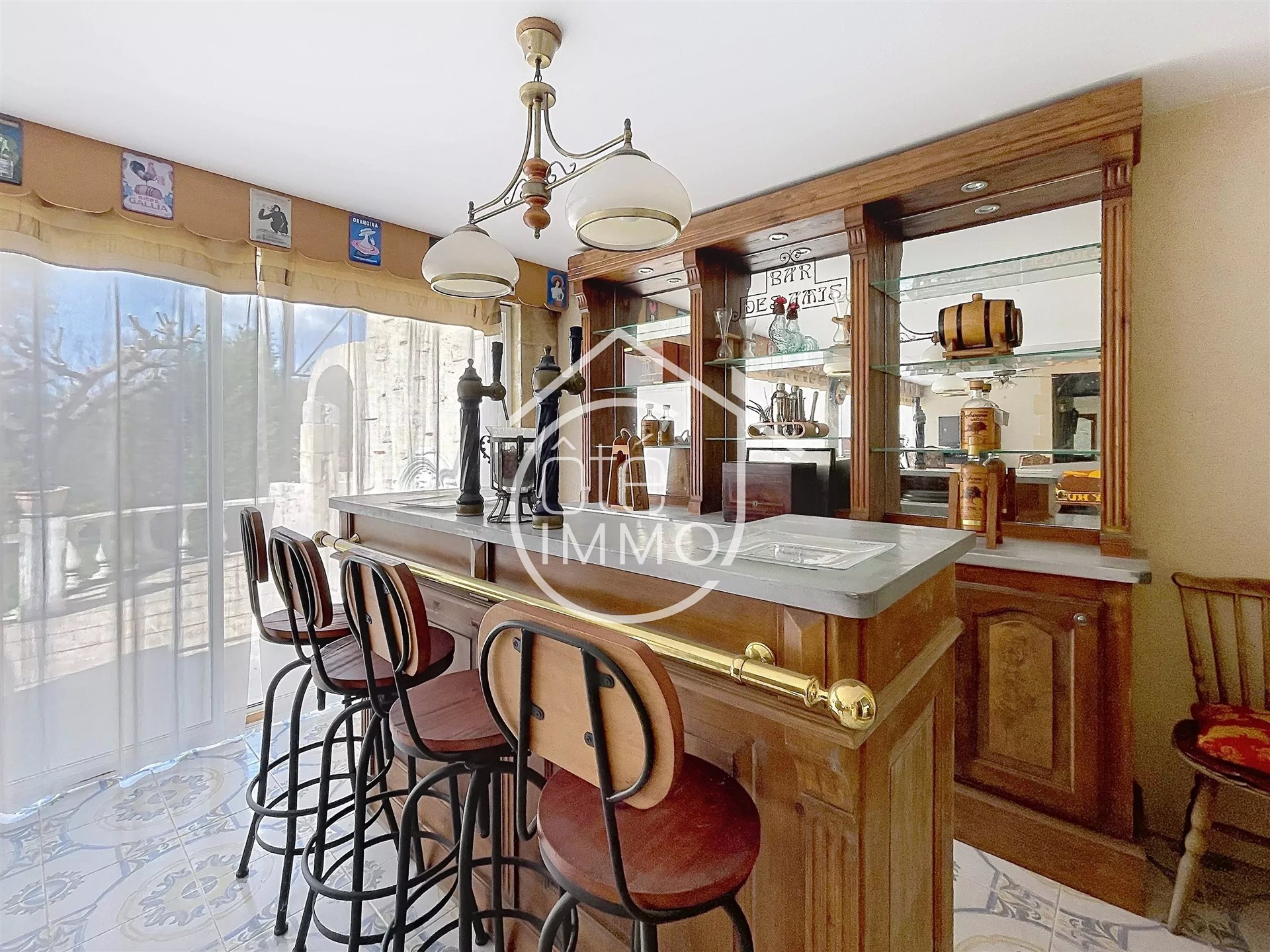 Maison à vendre, 385m², Saint-Michel-de-Montaigne