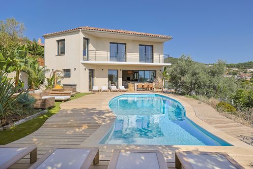 Maison 9 pièces 230 m² · à Hyères · 230 m² · 1 250 000 €
