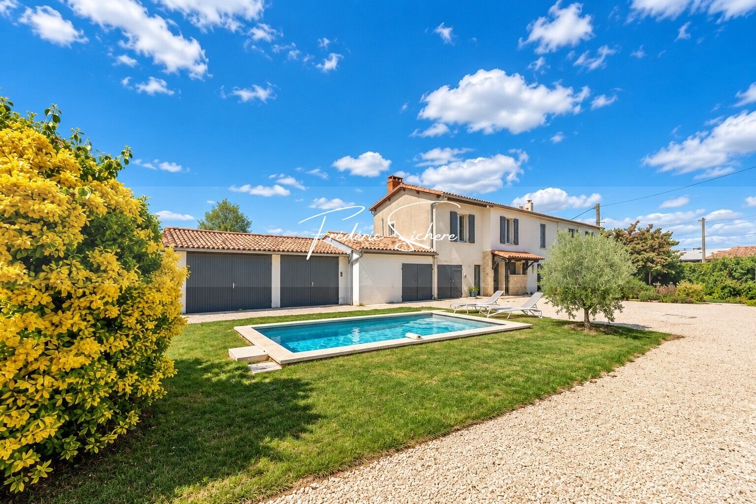 Maison à vendre, 192m², Saint-Hilaire-la-Palud