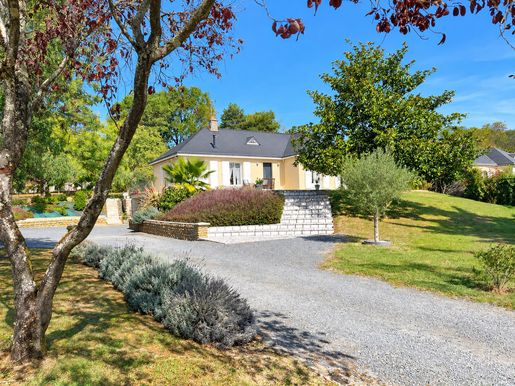 Maison 7 pièces 175 m² · à Allonnes · 175 m² · 385 000 €