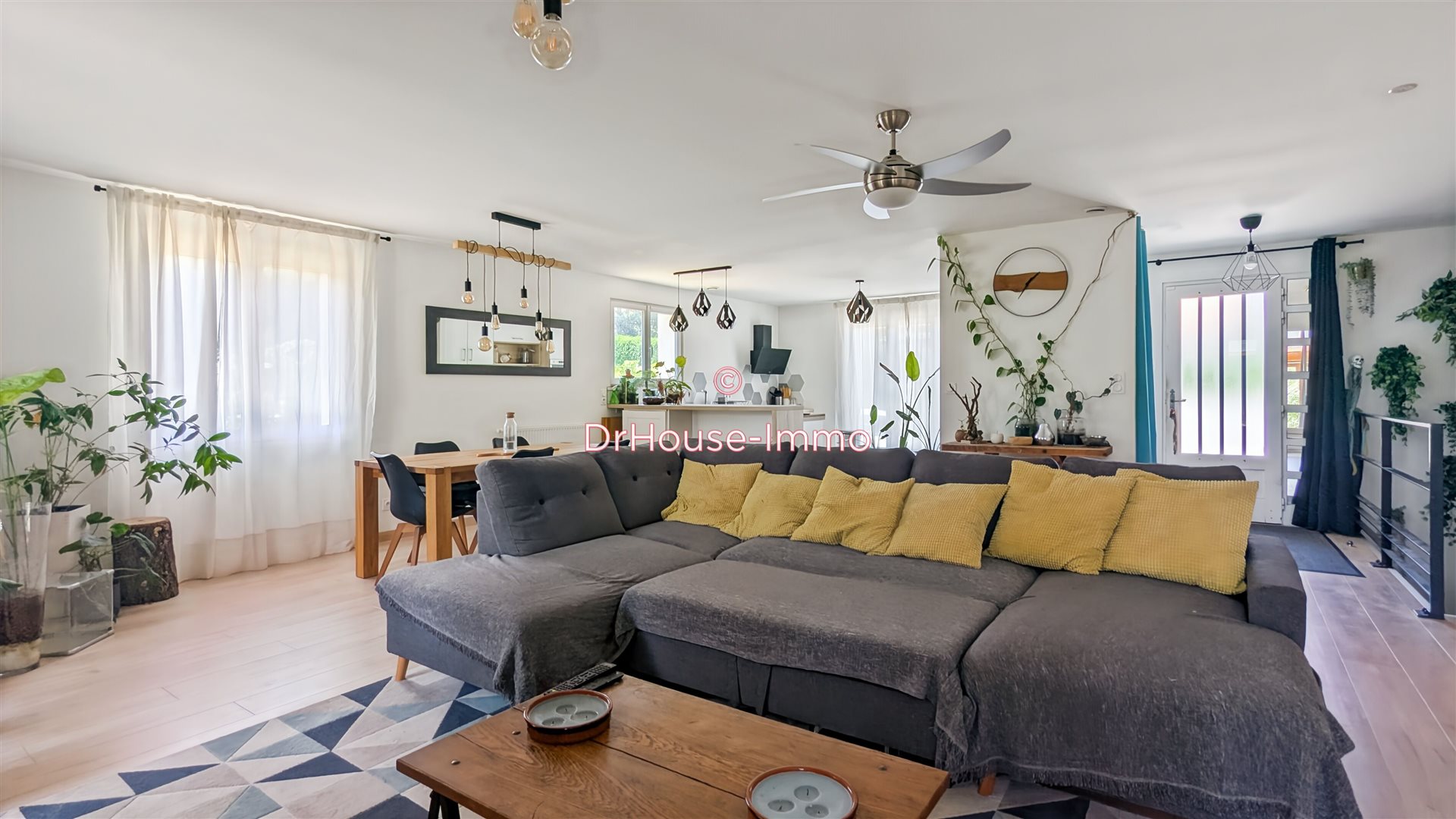 Maison à vendre, 217m², Lentilly
