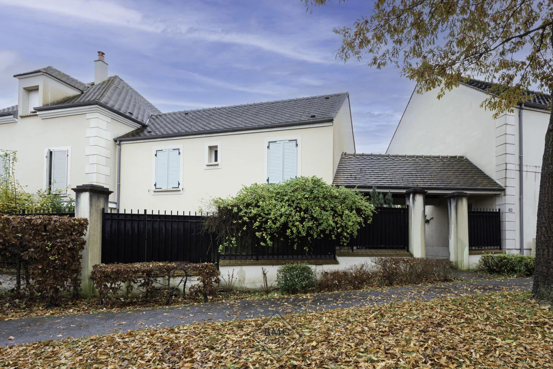 Maison à louer, 110m², Magny-le-Hongre