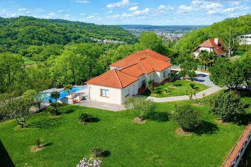 Maison 7 pièces 250 m² · à Jurançon · 250 m² · 749 000 €