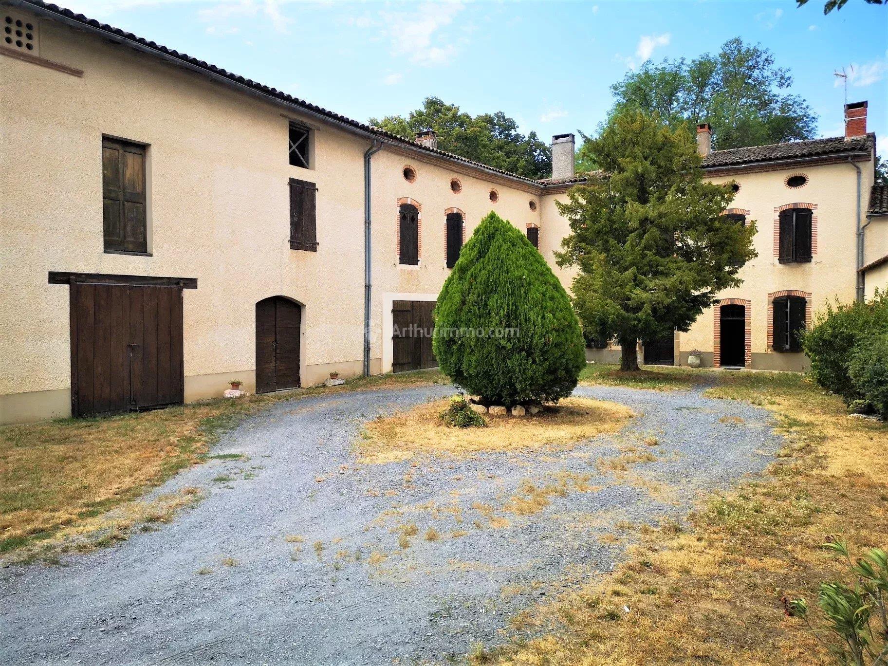 Maison à vendre, 403m², Saint-Juéry
