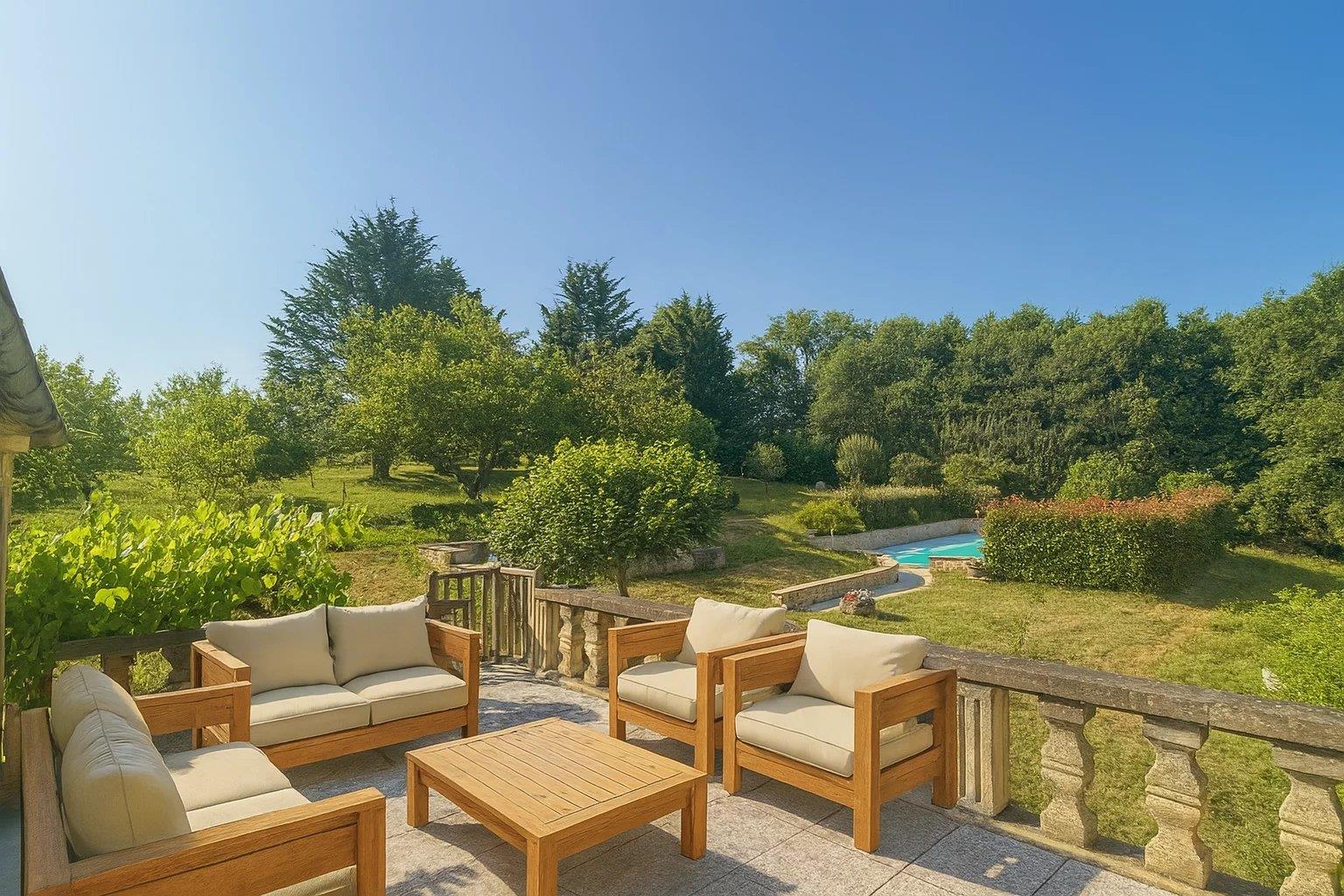 Maison à vendre, 230m², Gourdon